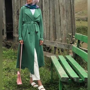 Vesna Design Green Trenchcoat